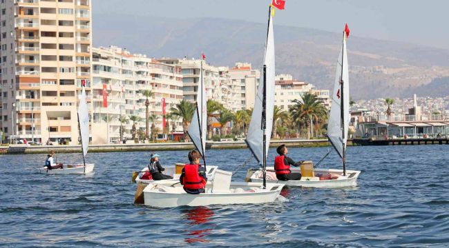 İzmir Körfezi Yaşar Üniversitesi ile renklendi