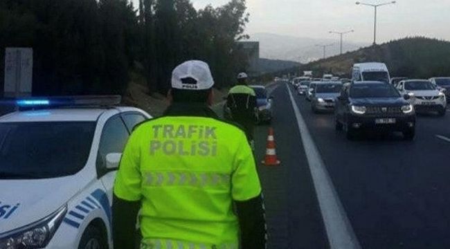 İzmir'de trafik canavarlarına ceza yağdı