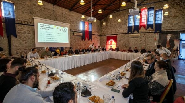 13 kazı başkanıyla İzmir toplantısı