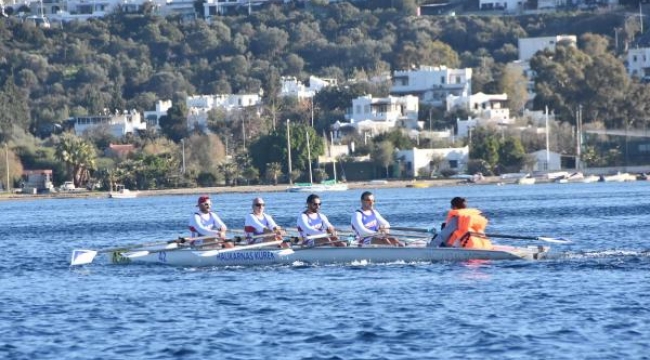 Bodrum'da kürek yarışı heyecanı