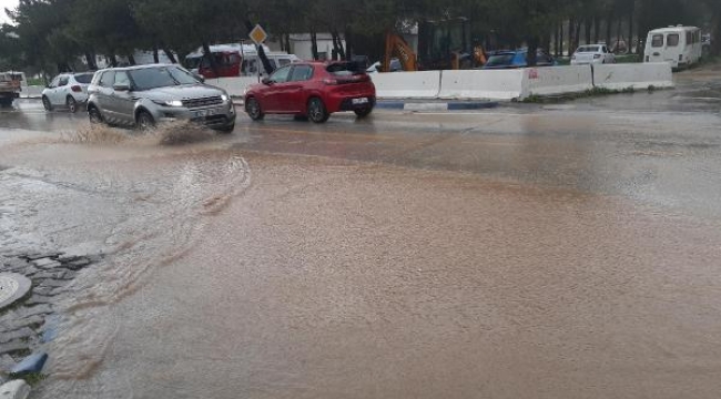 Bodrum'da sağanak zor anlar yaşattı