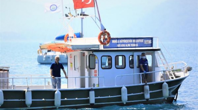 Muğla'da koylardaki teknelerden bir yılda 3.6 milyon kilo atık toplandı