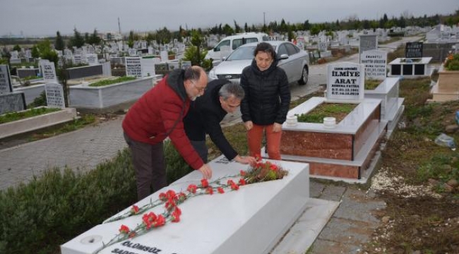 Ünlü Yönetmen Başaran, mezarı başında anıldı