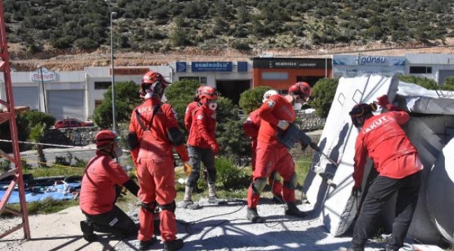 Bodrum AKUT'tan 31 gönüllüye arama kurtarma eğitimi