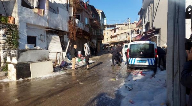 İzmir'de, bakkalda yangın sonrası patlama