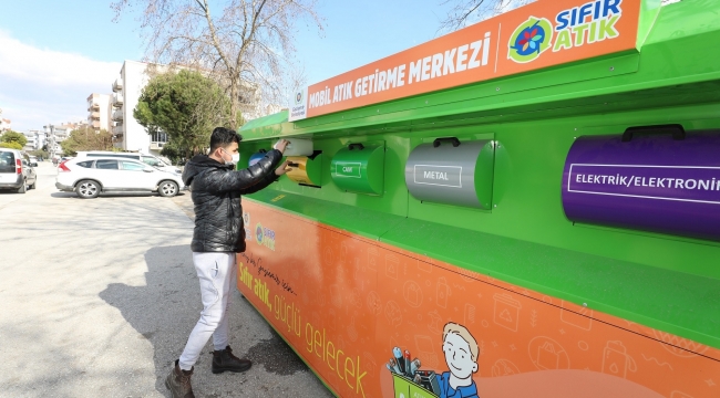 Mobil Atık Getirme Merkezleriyle atıklar dönüşüyor