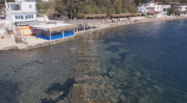 Bodrum'da deniz çekildi, tarihi Kral Yolu ortaya çıktı