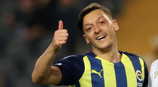 Fenerbahçe'de kalmak istiyor