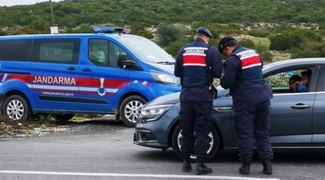 İzmir'de araç sürücülerine 41 bin 441 lira para cezası kesildi