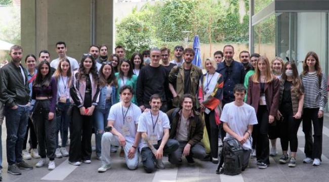 Ekonomi Üniversitesi öğrencileri, yaratıcılık ve tasarım için buluştu