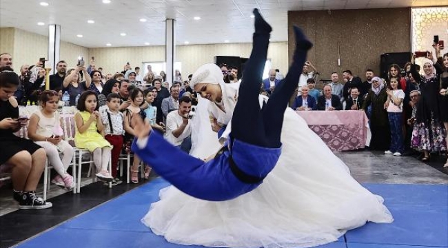 Gelin, nikahta 'Evet' demeden önce bakın ne yaptı?