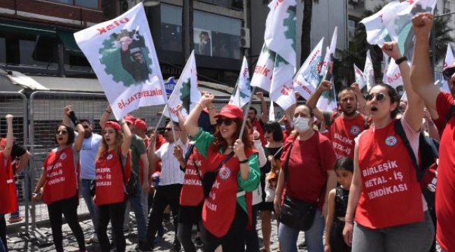 İzmir'de 1 Mayıs coşkusu