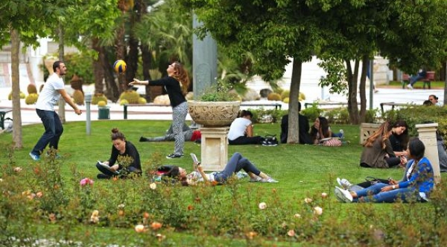 Yaşar Üniversitesi'nden lise öğrencilerine yaz okulu