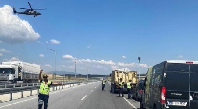 Helikopter destekli trafik denetiminde 13 araç trafikten men edildi