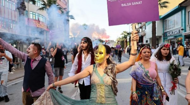 Tiyatronun kalbi Denizli'de atacak! 23 tiyatro ekibi, 10 günde 34 oyun