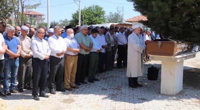 Arkadaşı ile sulama kanalında boğulan Hakkı, toprağa verildi