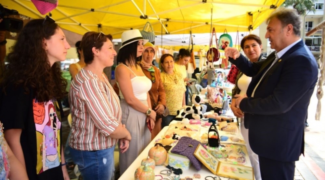 Bornova Belediyesi'nin yaz dönemi hobi kurslarına yoğun ilgi