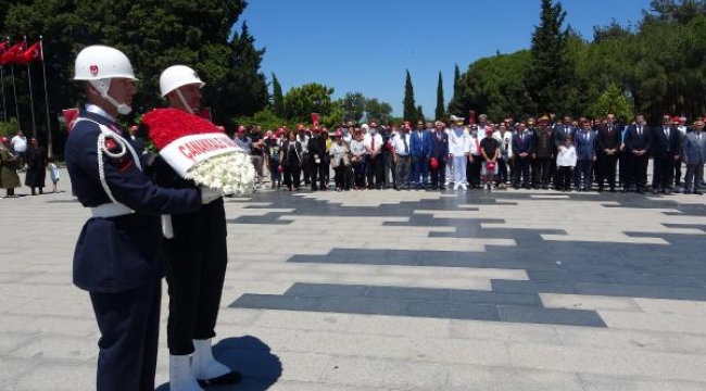 Çanakkale Şehitler Abidesi'nde 15 Temmuz anma töreni