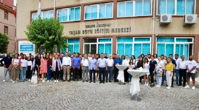 Bergama'da belediyenin kursuna katılan 122 öğrenci üniversiteli oldu