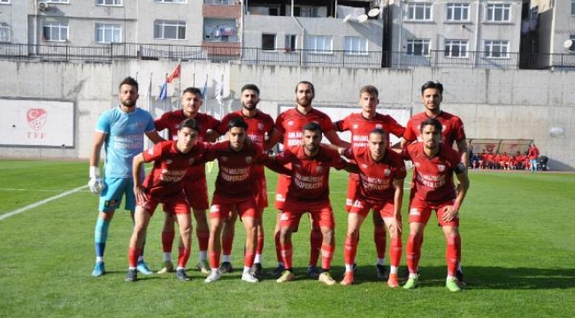 Somaspor yarışı bırakmıyor