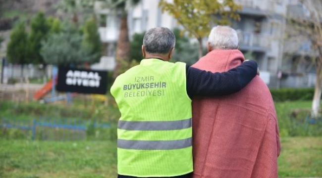 Havalar soğudu İzmir Büyükşehir Belediyesi evsizlere kapılarını açtı