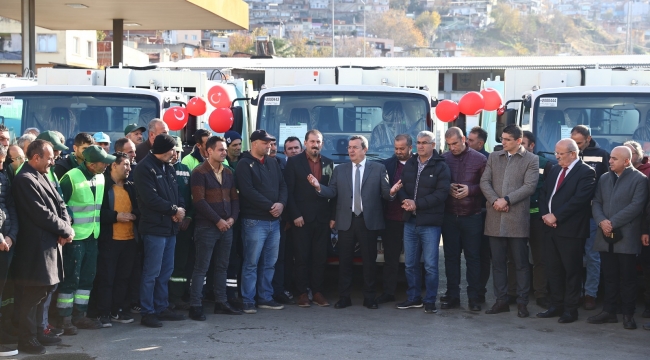 Konak Belediyesi, temizlik ve bakım hizmetlerine araç takviyesi yaptı