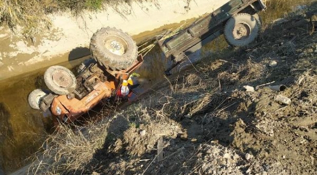 Aydın'da traktör sulama kanalına devrildi, sürücü öldü