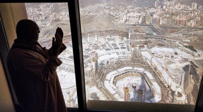 Kabe'ye tepeden dua! Gökdelen hacısı