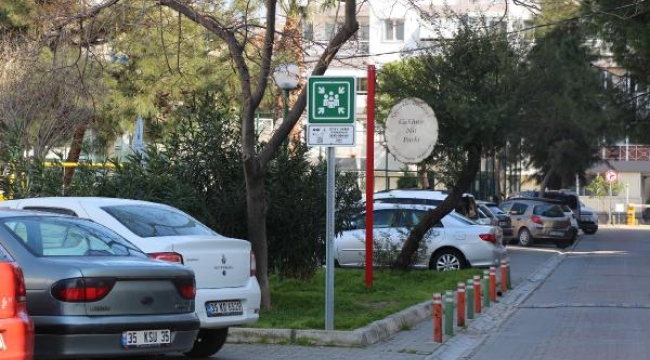 Afet toplanma alanları, otopark ve pazaryeri oldu!