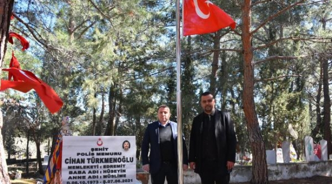 Edremit'te şehitlerin mezarlarının bakımı yapıldı, bayrakları yenilendi