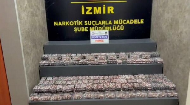 İzmir'de 27 bin 400 sentetik hap ele geçirildi