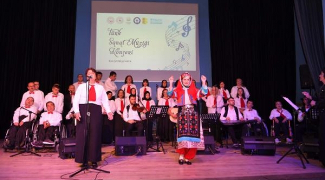 Balıkesir'de Engelsiz Düşler'den konser