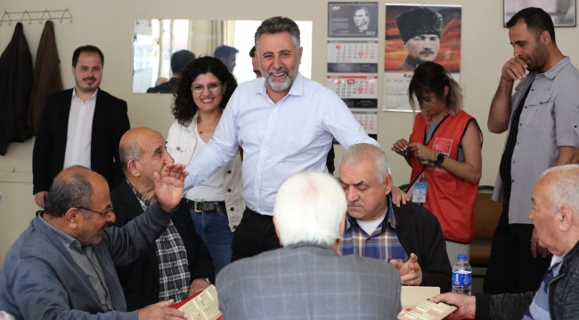 Bayraklı Belediye Başkanı Sandal: "Halk kazanacak, Türkiye kazanacak"