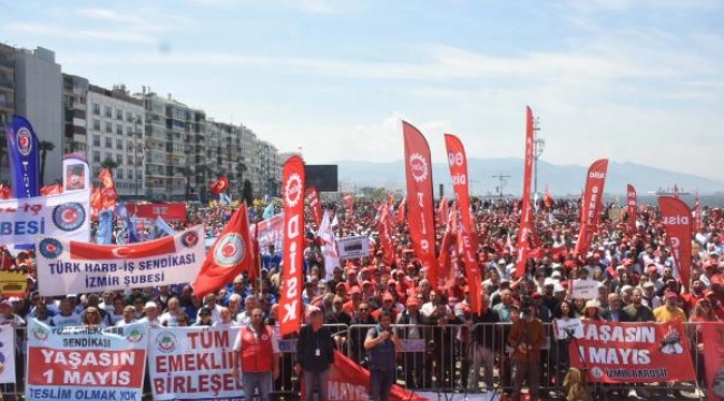 İzmir'de 1 Mayıs: Emekten yanayız!