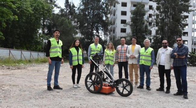 Konak ve Karşıyaka çürük bina dolu!