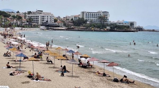 Kuşadası'nda oyunu kullananlar sahile koştu