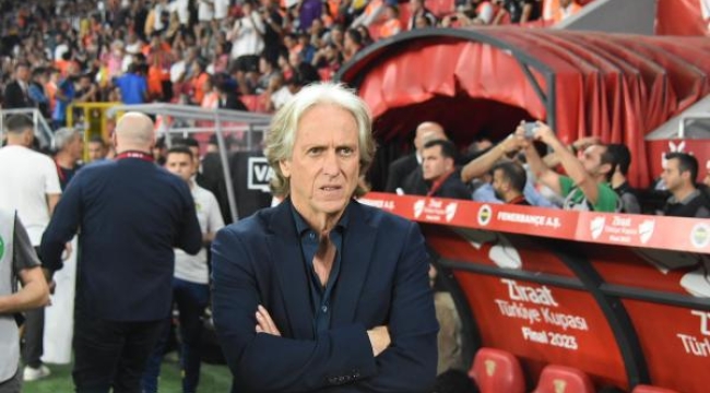 Jorge Jesus, Fenerbahçe'den ayrıldığını açıkladı