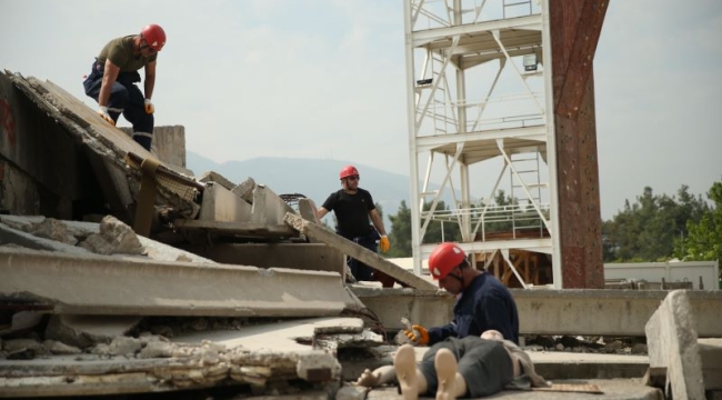 Konak Arama Kurtarma ekibi eğitime başladı