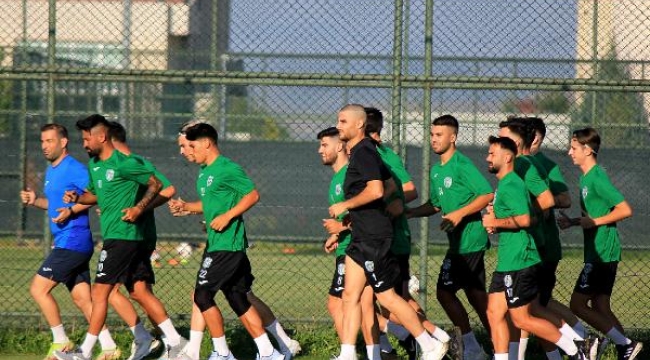 Bornova FK işbaşı yaptı