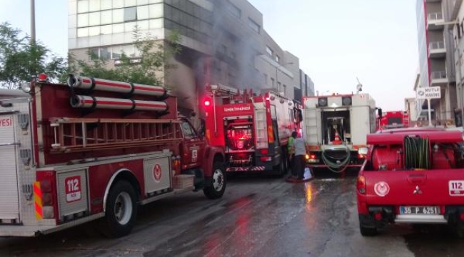 İzmir'de, tekstil atölyesinde çıkan yangın korkuttu