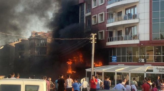 Muğla'da bir iş yerindeki yangın iki iş yerine sıçradı