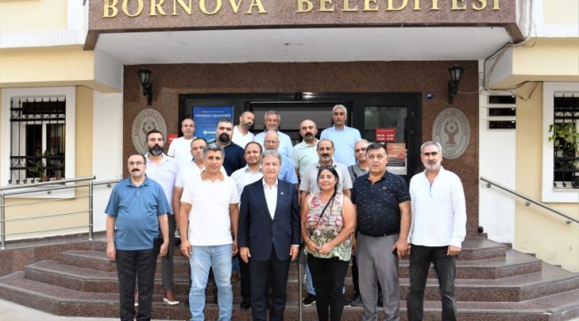 Bornovalılar belediyenin geleneksel aşure etkinliğinde buluşuyor