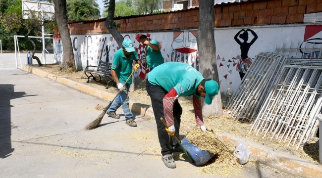 Kuşadası Belediyesi okulları yeni eğitim yılına hazırlıyor