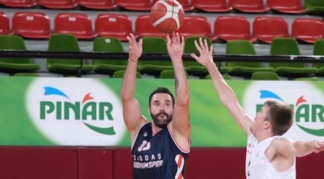 Petkimspor, Çağdaş Bodrum'u 71-69'luk skorla yendi