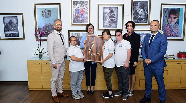 "Özel" çocuklardan Başkan Kınay'a ziyaret