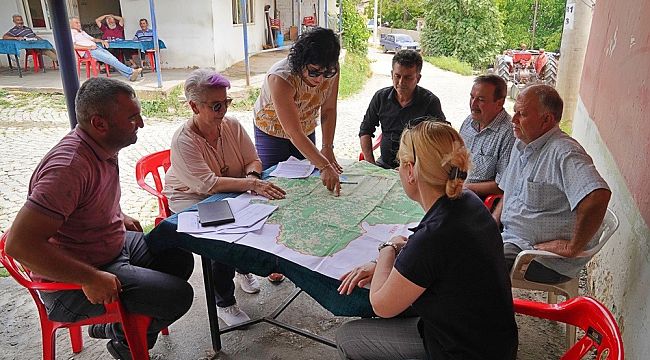 Başkan Tugay'ın kurduğu Kırsal Hizmetler Dairesi sahaya indi 