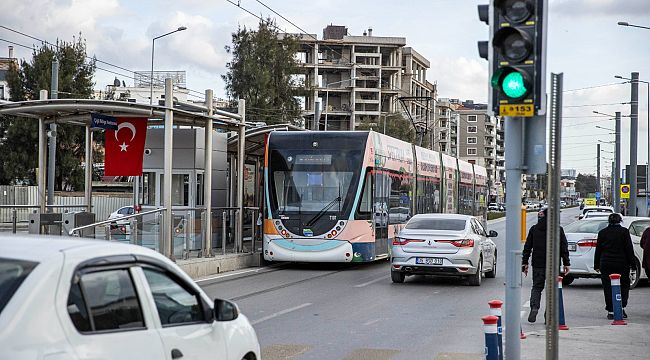 Çiğli ve Karşıyaka tramvay hatlarında aktarmasız ulaşım kolaylığı başlıyor