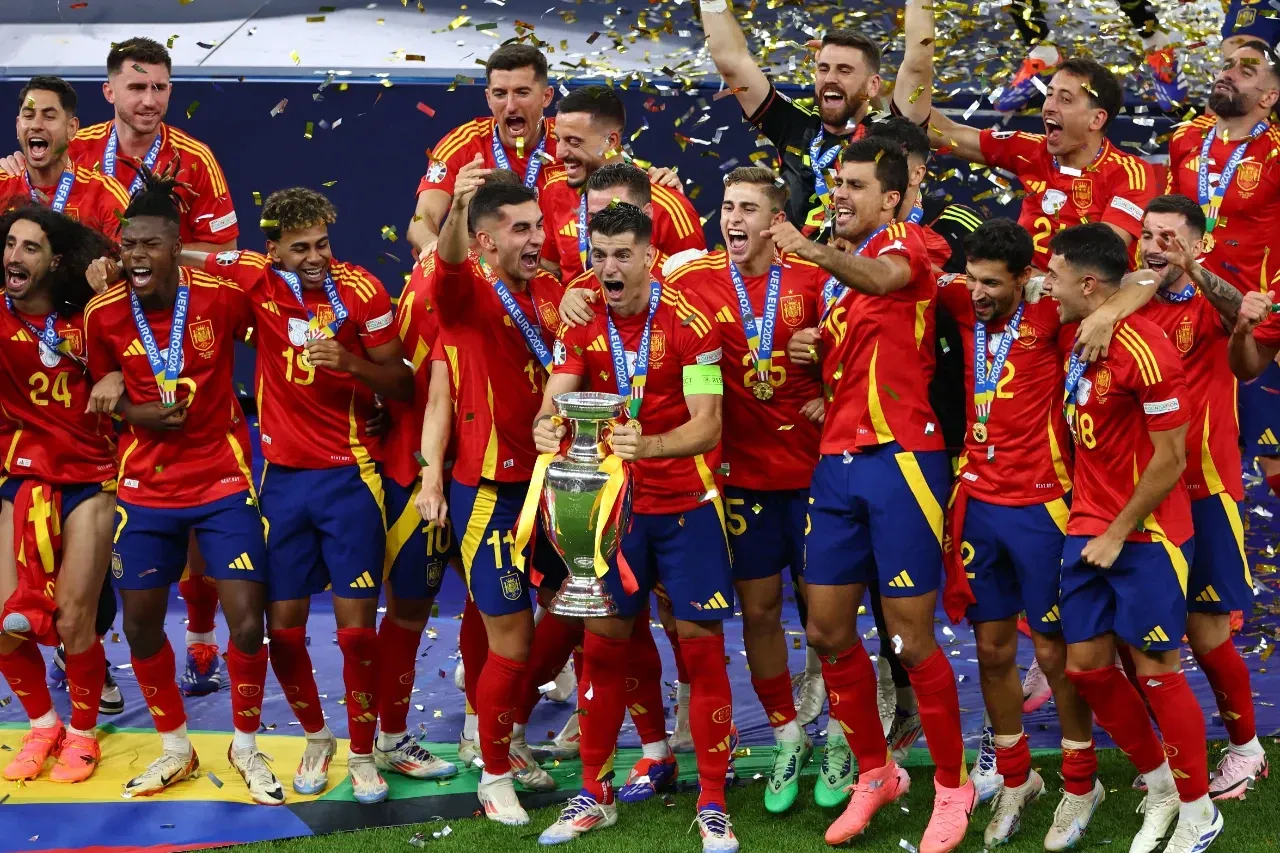 İspanya 4. kez Avrupa şampiyonu