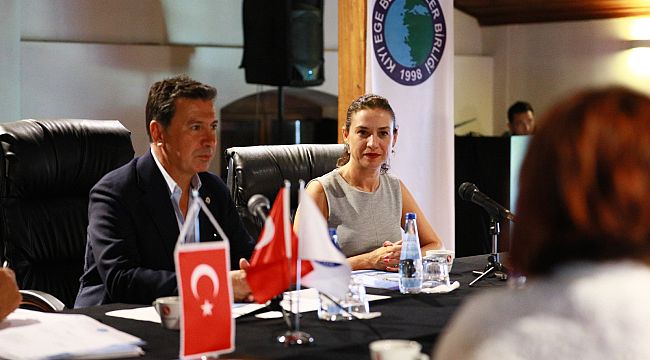 Kıyı Ege Belediyeler Birliği encümen toplantısı Efes Selçuk'ta gerçekleşti