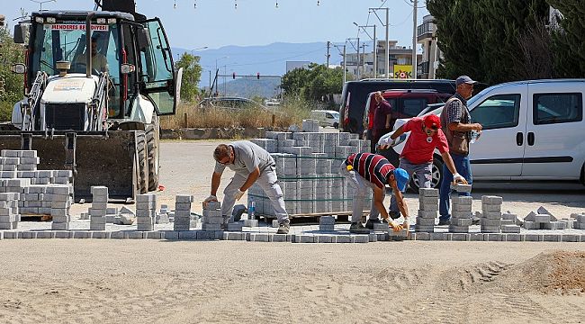 Menderes Barbaros'a kilit parke